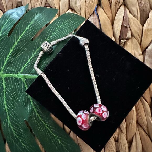 Pandora Sterling signed 925 Bracelet with two Murano sterling beads. - Picture 4 of 10